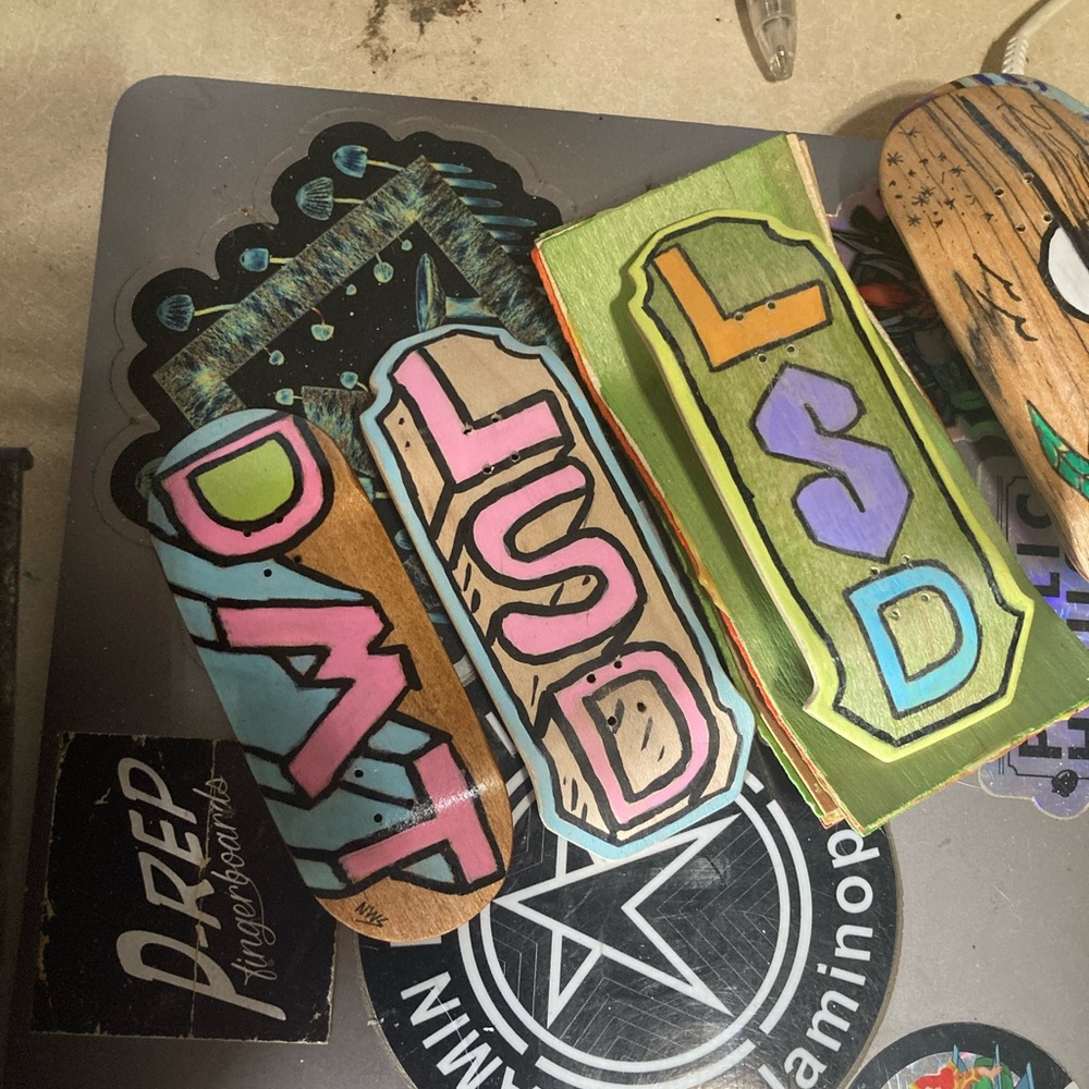Check out my PAGESUPER FAT HANDMAND PROFESSINAL  FINGERBOARDs Made By Me